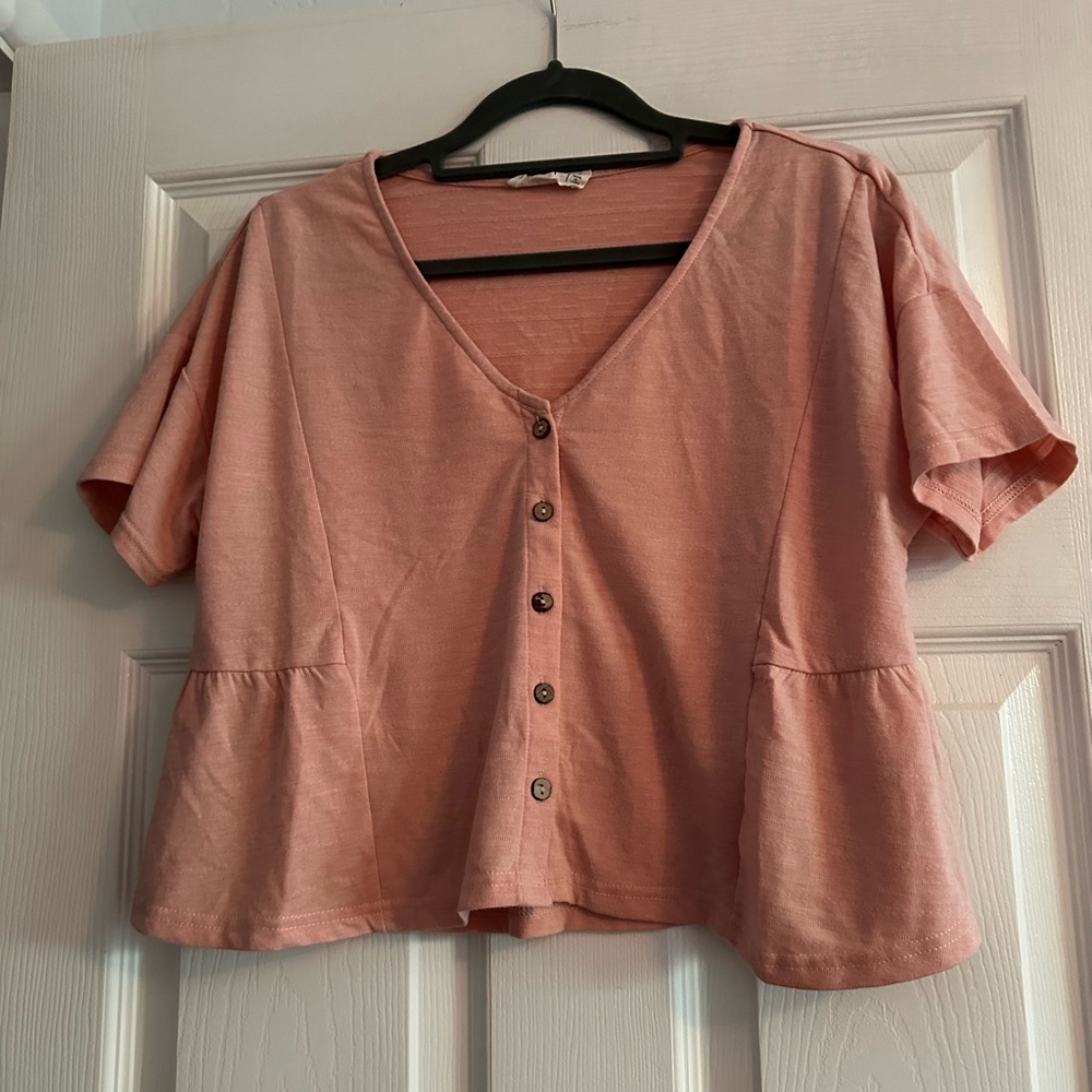 Pink cropped short sleeve top
